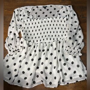 Torrid white and Black Polka Dot Sheer Top size 1 (14/16)